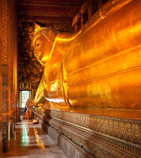 gouden-liggende-boedhha-wat-pho-bangkok-thailandtravel