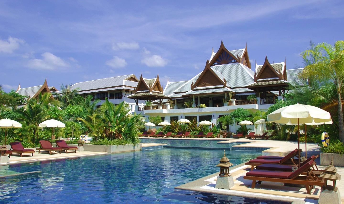 mukdara-beach-villa-spa-resort-lobby