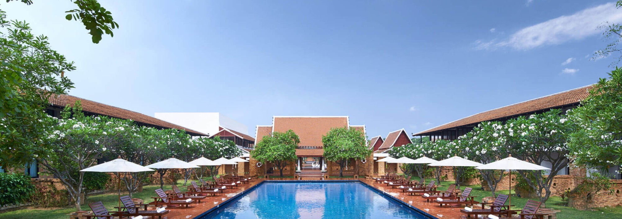 swimming-pool-sukothai-heritage-resort-thailand-travel