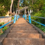 1237stappen-naar-top-van-de-berg-wat-tham-sua-krabi-thailandtravel