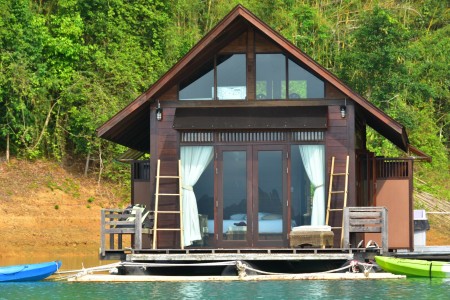 500 Rai Floating Resort