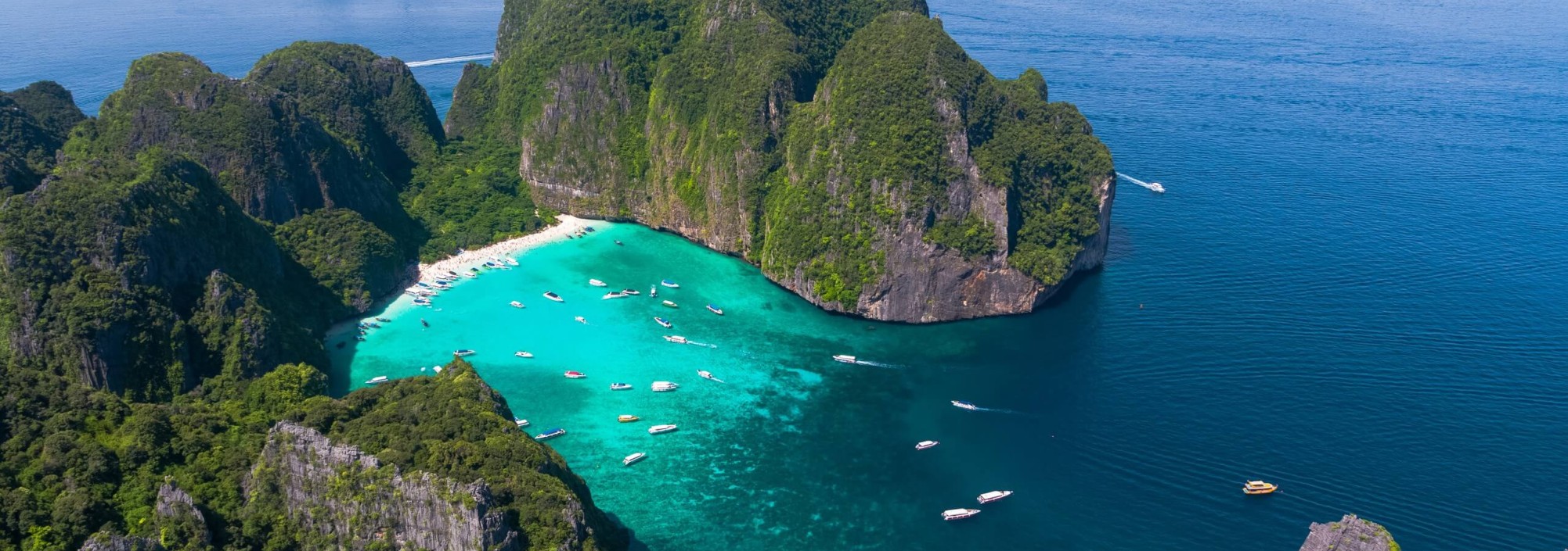 aerial-view-maya-bay-phi-phi-thailandtravel-1