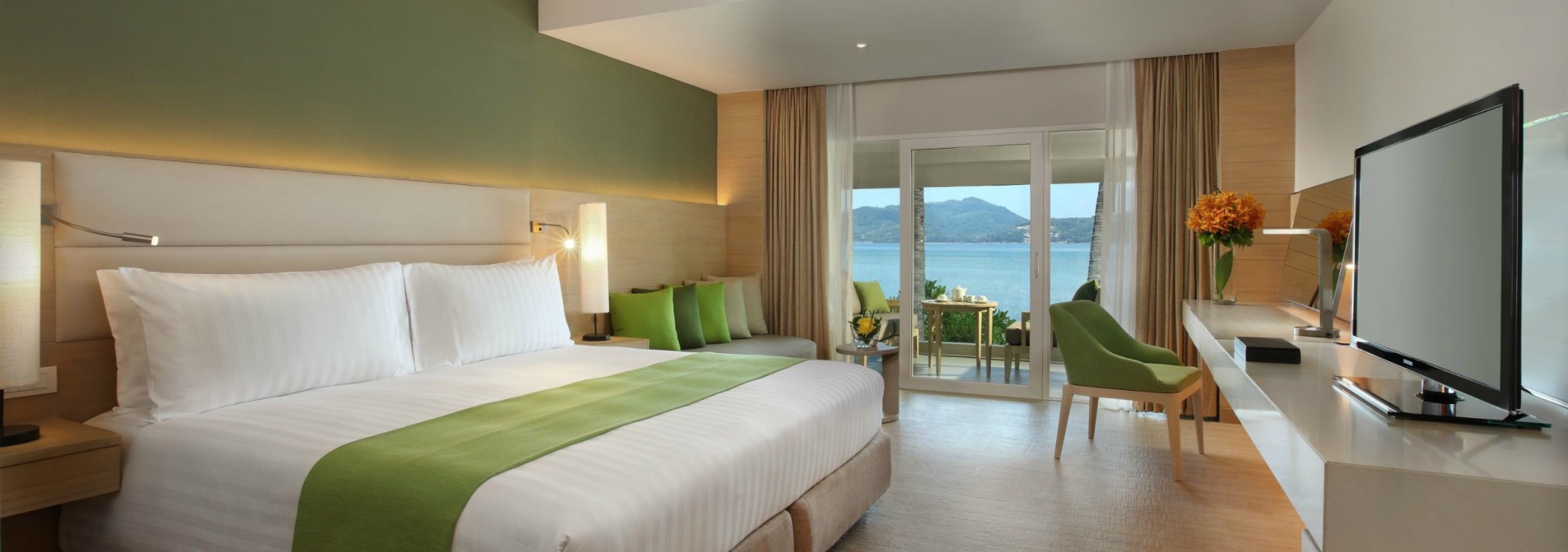 amari-phuket-deluxe-room-thailandtravel