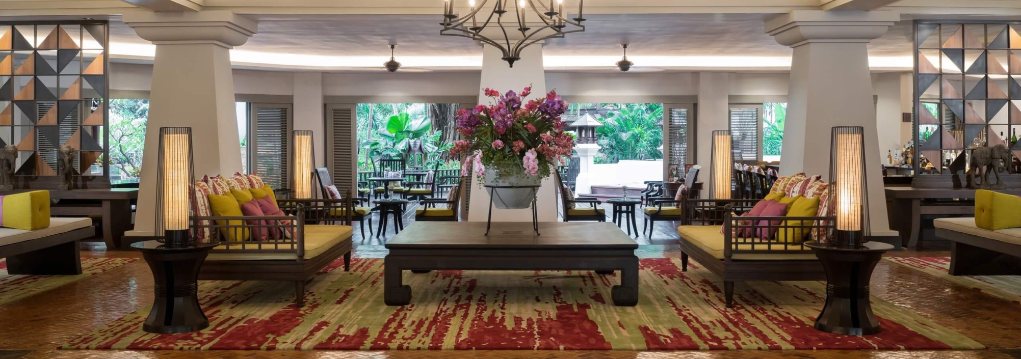 avani-pattaya-resort-lobby-thailandtravel