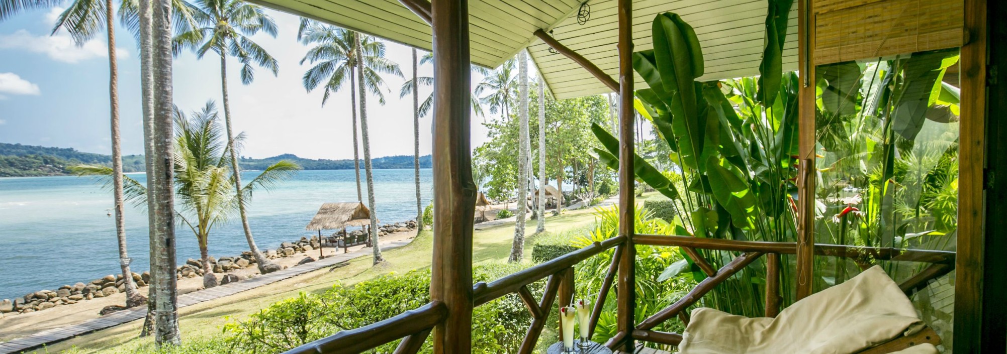 away-resort-koh-kood-deluxe-ocean-front-bungalow-thailandtravel