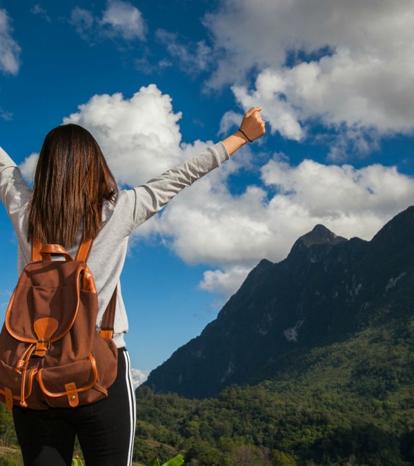 backpacker-jungle-trekking-thailandtravel