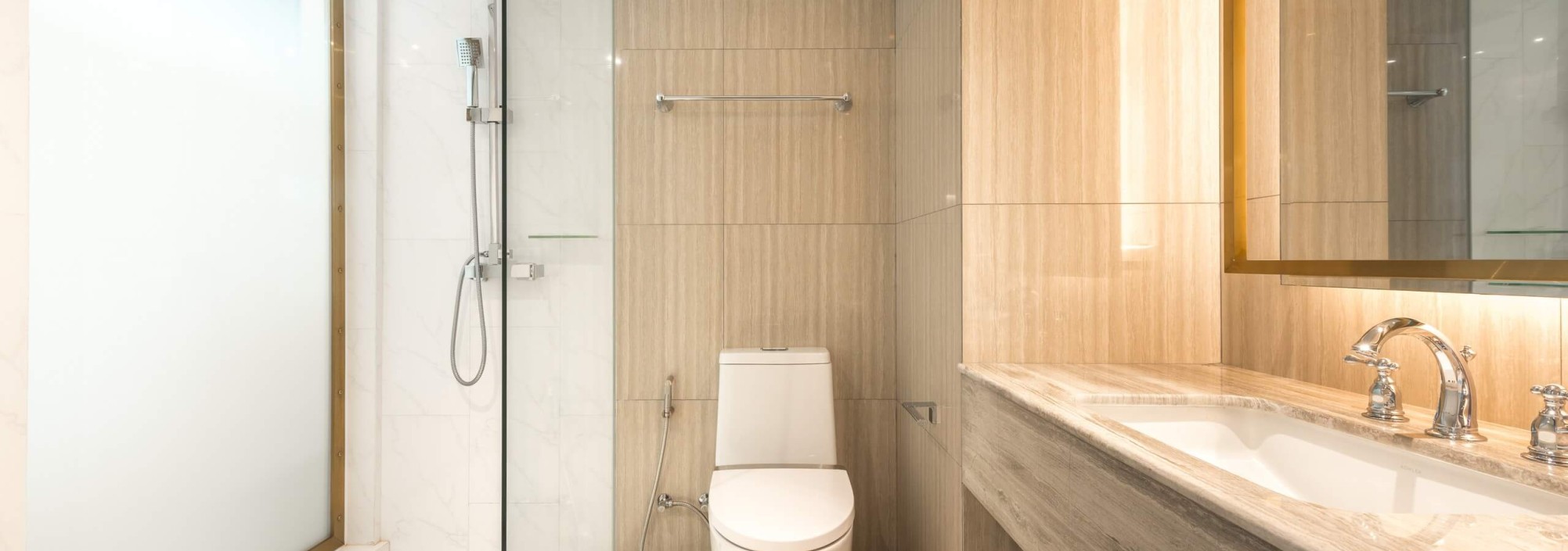 badkamer-deluxe-a-one-the-royal-cruise-hotel-pattaya