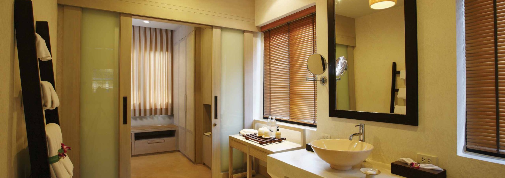 badkamer-grand-deluxe-melati-beach-samui-thailandtravel