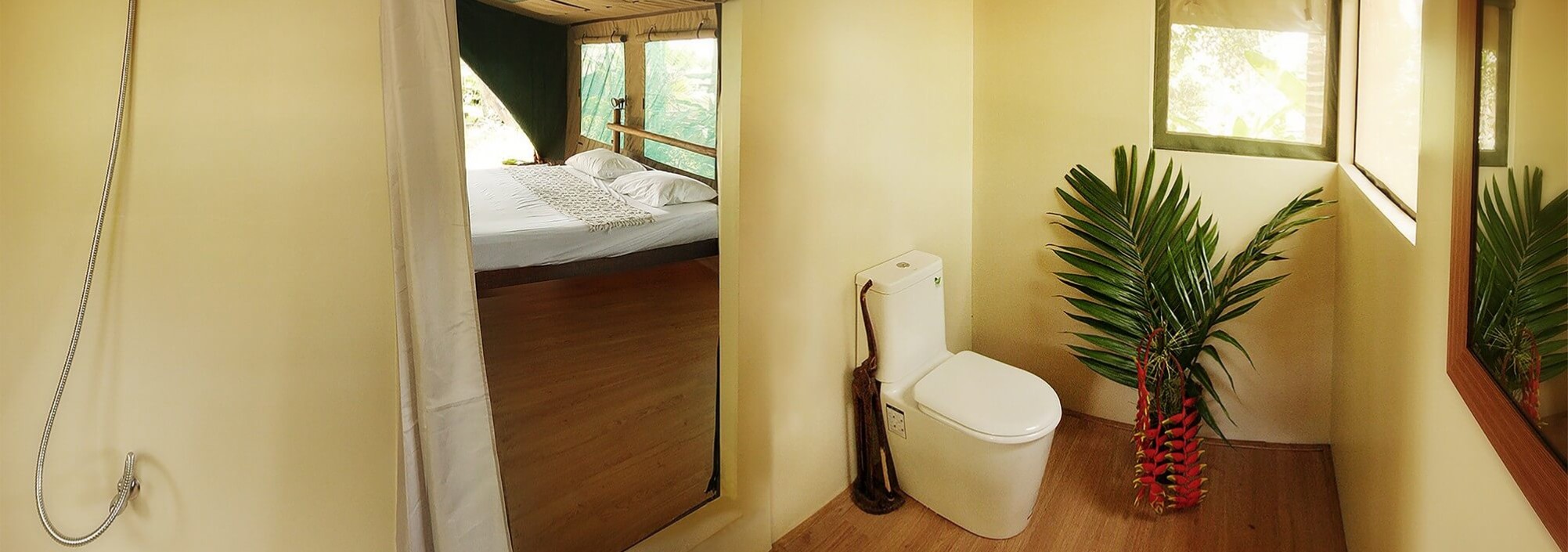 badkamer-luxury-floating-tent-rainforest-camp-elephant-hills-khasok-national-park-thailandtravel