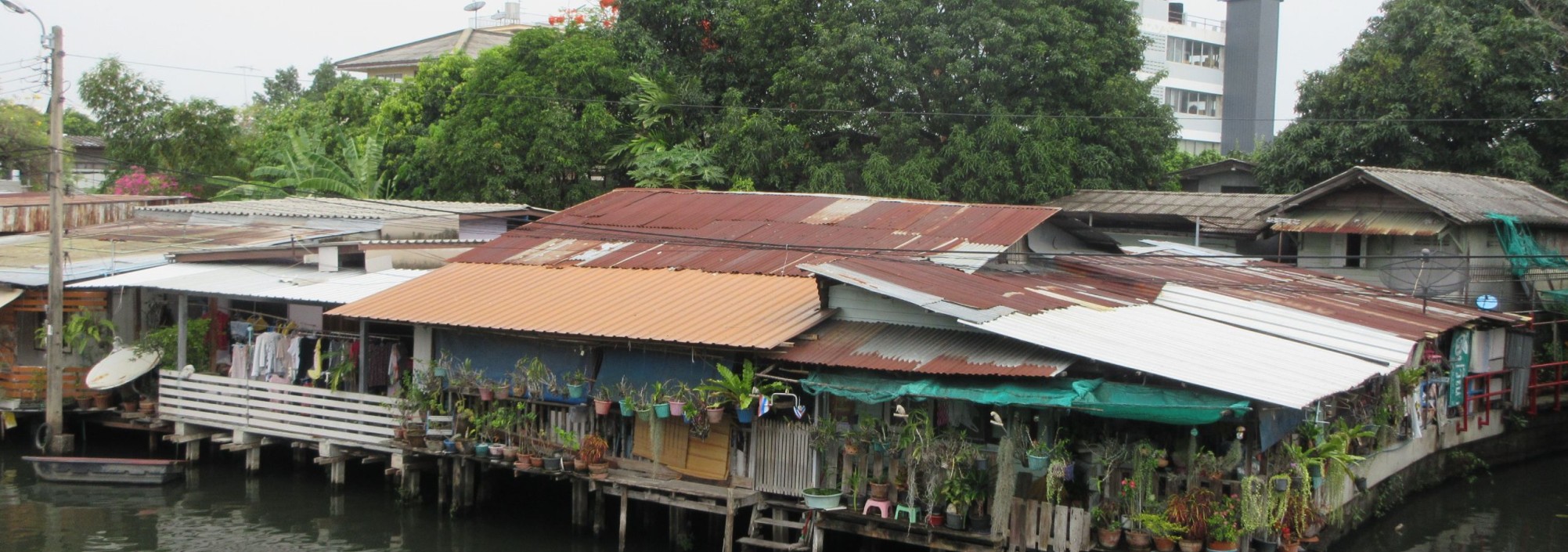 bangkok-thoburi-klong-palenwoning-thailandtravel