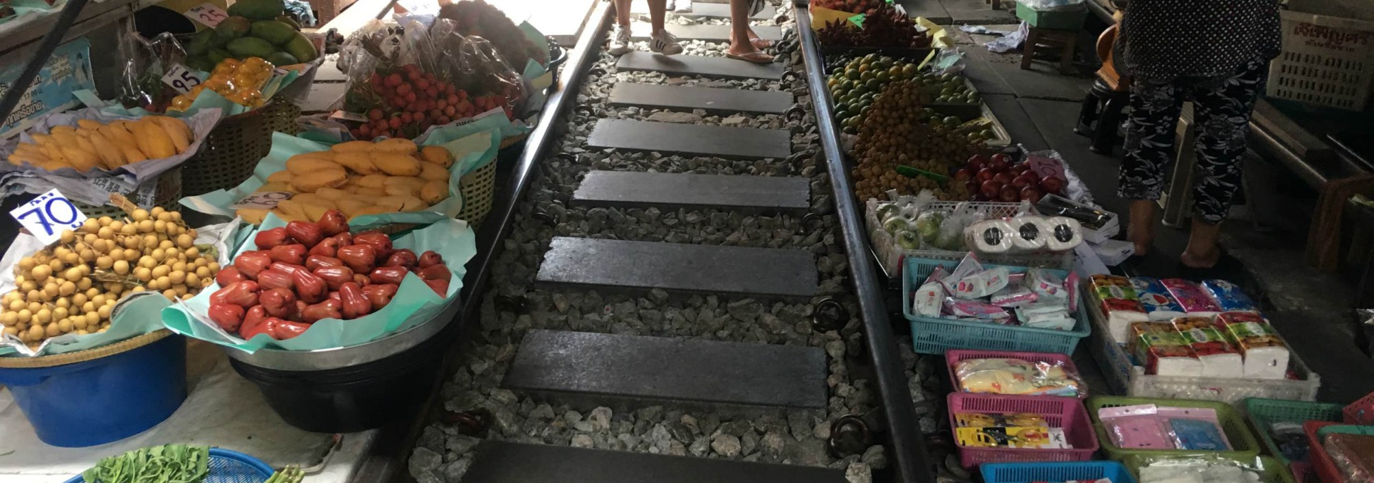 bangkok-treinmarkt-railway-markt-market-thailandtravel