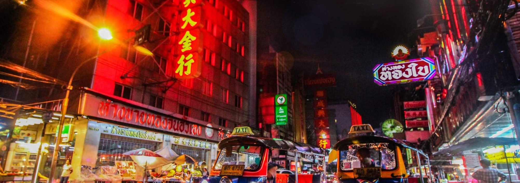 bangkok-tuktuk-china-town-unsplash