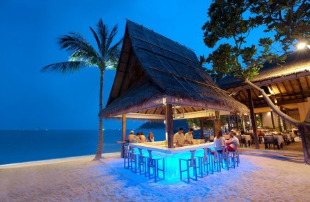 beach-bar-buri-rasa-village-koh-phangan-thailandtravel
