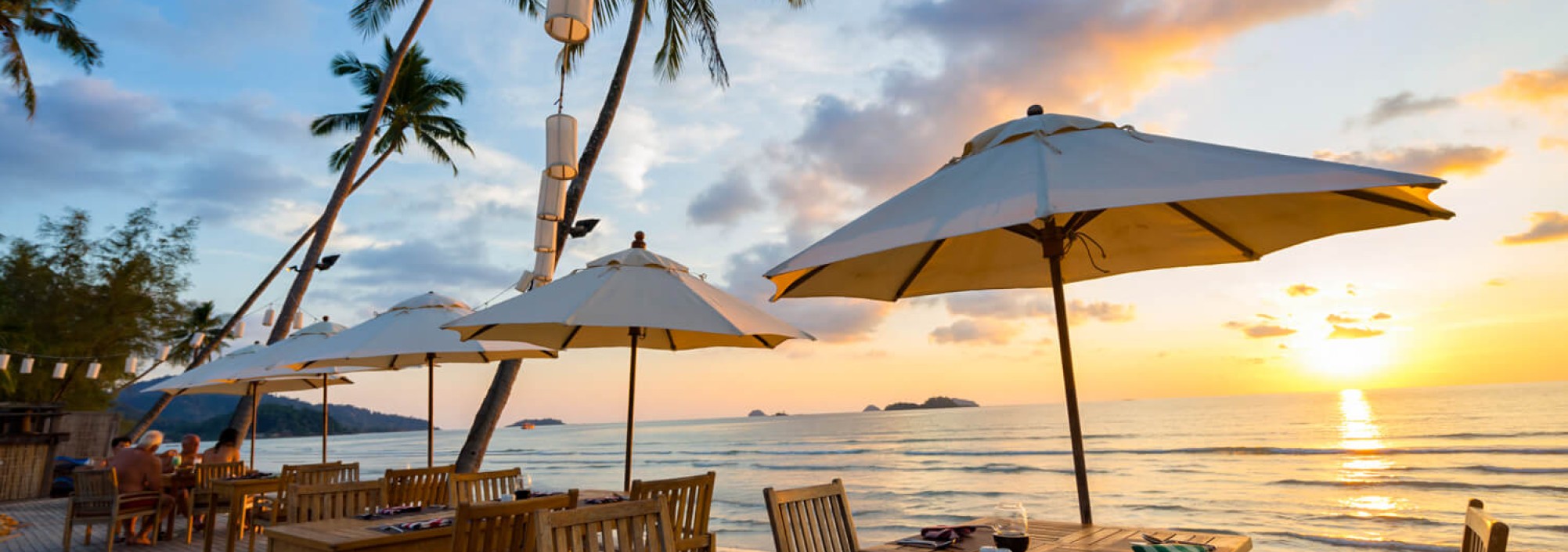 beach-bar-restaurant-santhiya-tree-resort-koh-chang-thailandtravel