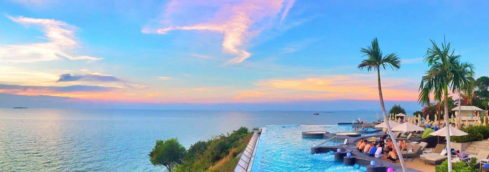 beach-infini-pool-royal-cliff-hotel-pattaya-thailandtravel