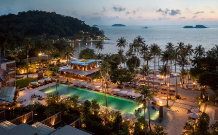 beach-pool-dinso-koh-chang-thailandtravel