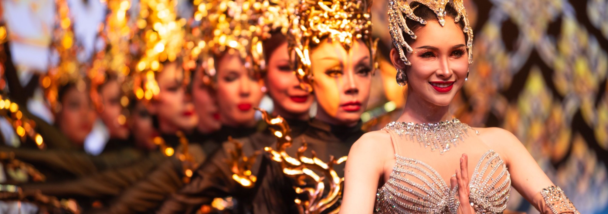 calypso-cabaret-show-bangkok-3