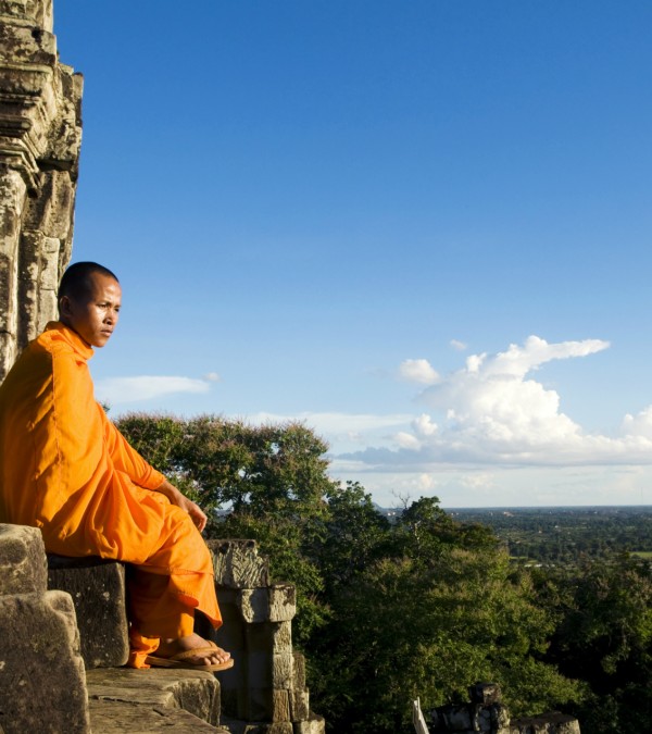 cambodja-monnik-op-tempel-thailandtravel
