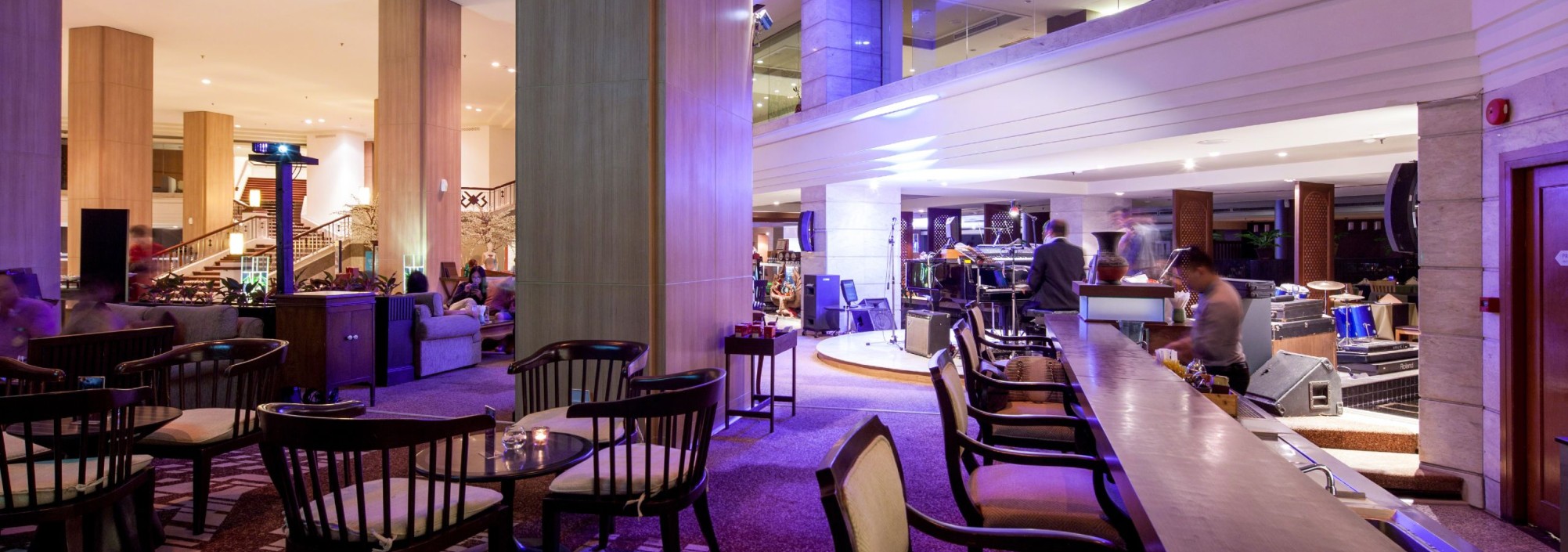 centara-hotel-udon-thani-lounge-thailandtravel