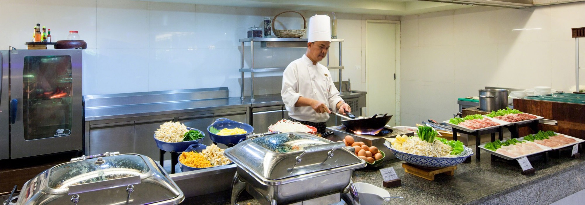 centara-hotel-udon-thani-restaurant-kitchen-thailandtravel