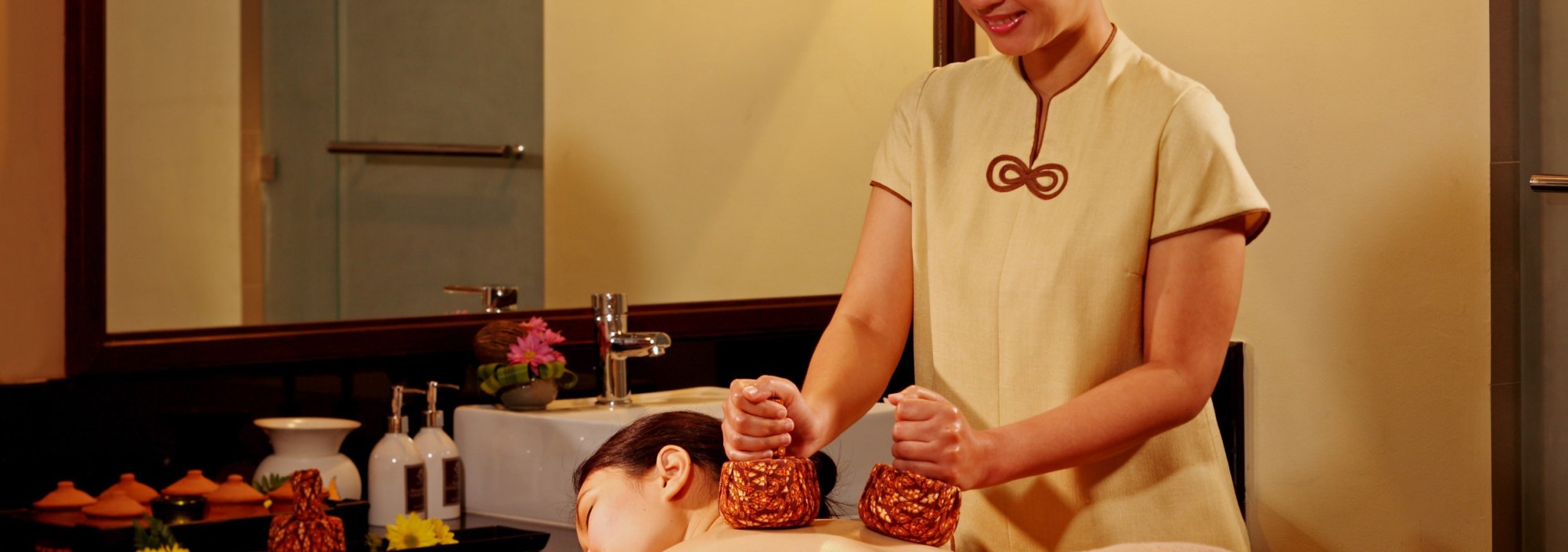 centara-hotel-udon-thani-spa-massage-thailandtravel