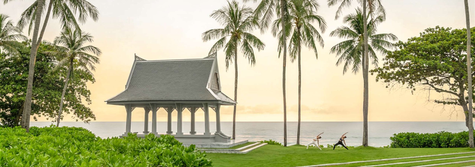 centara-reserve-samui-yoga-at-pond-thailandtravel