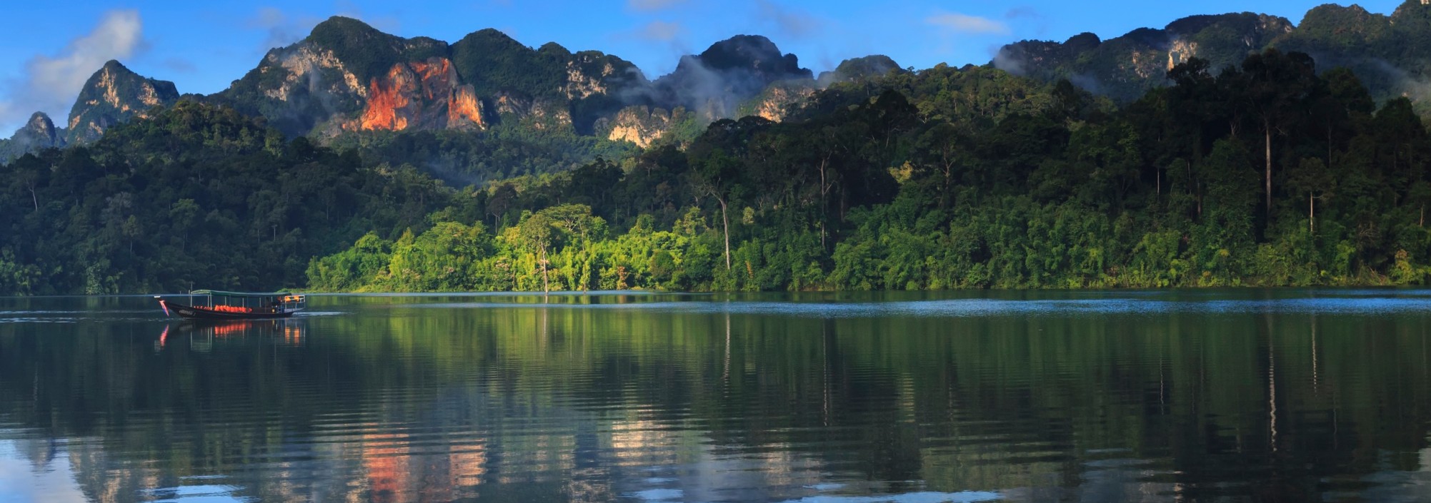 cheow-larn-lake-khao-sok-national-park-thailand-travel