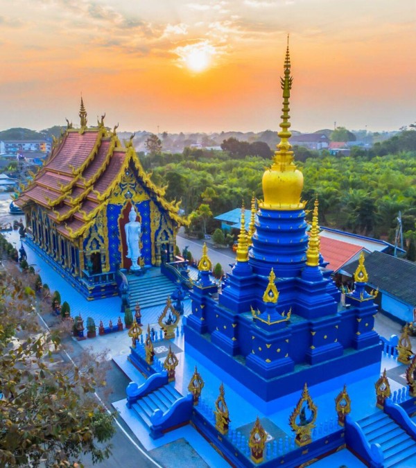 chiang-rai-blue-temple-thailandtravel