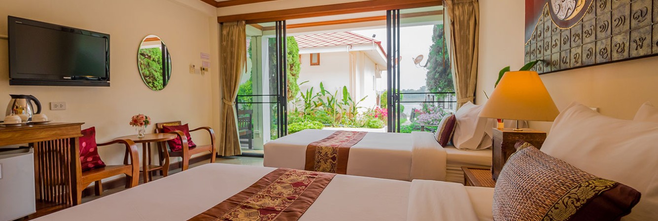 chiangkhan-mountain-river-resort-superior-room-terras-thailandtravel