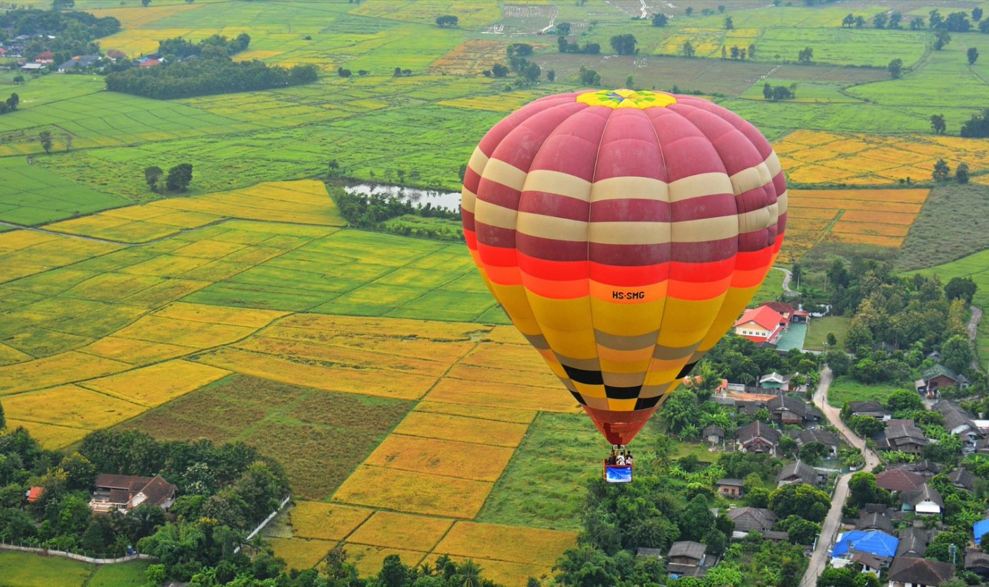chiangmai-luchthballon-ballonvaart-platteland-thailandtravel