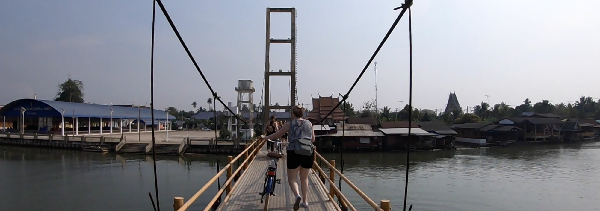 colors-of-damnoen-saduak-fietstocht-fietsen-brug-thailandtravel