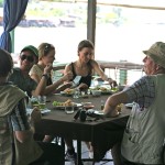 colors-of-damnoen-saduak-fietstocht-fietsen-snack-thailandtravel