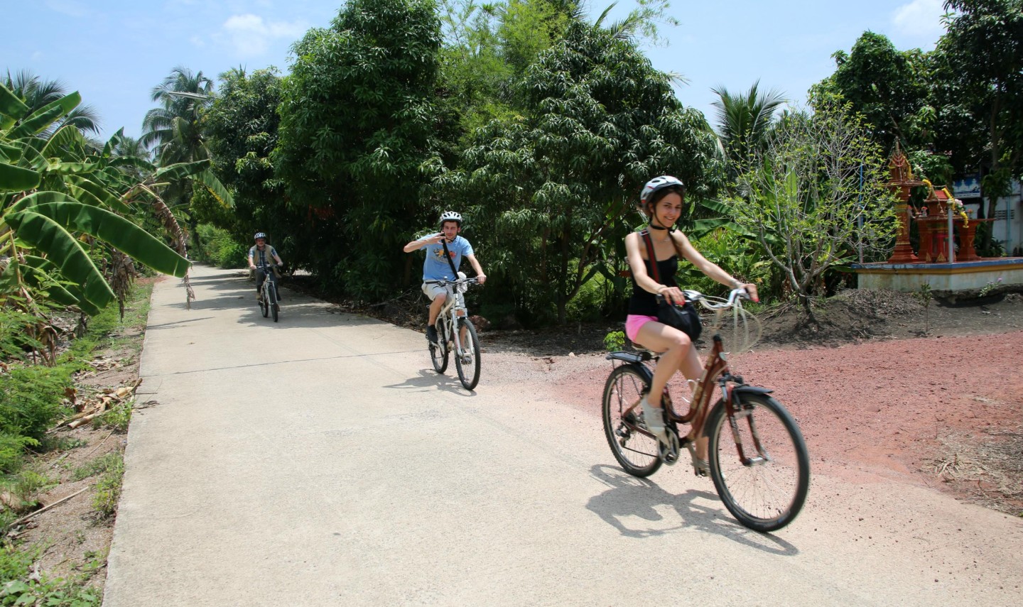 colors-of-damnoen-saduak-fietstocht-fietstour-biking-thailandtravel