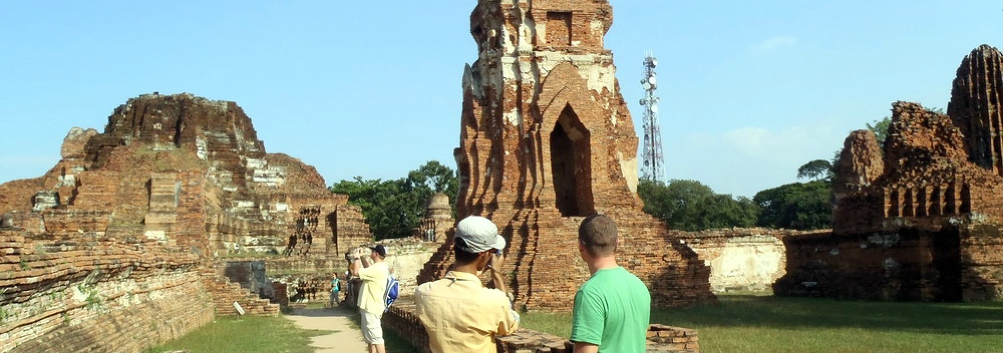 colours-of-ayutthaya-ruines-tempels-fietsen