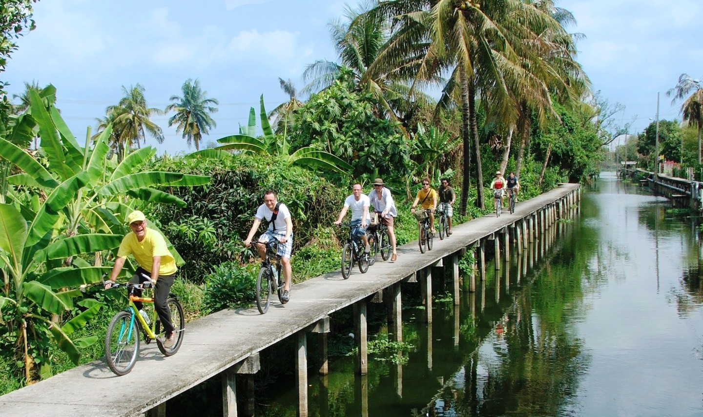 covankessel-fietsen-rivier-classical-tour-thailandtravel