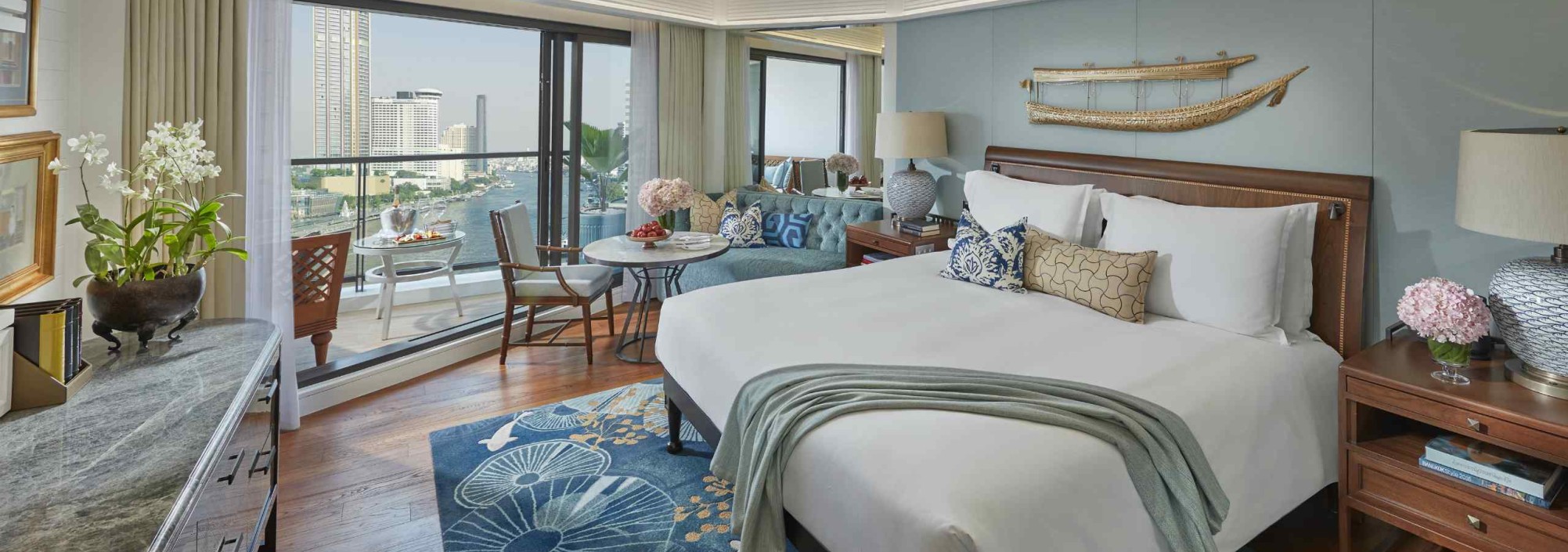 deluxe-balcony-king-mandarin-oreintal-bangkok-thailandtravel