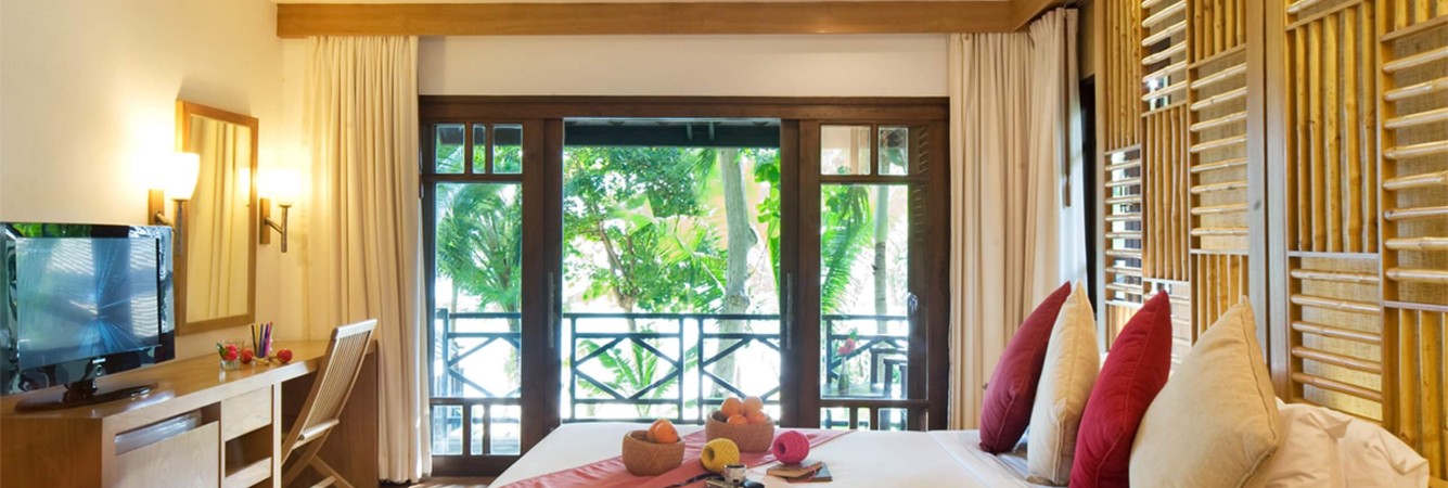 deluxe-cottage-ao-prao-resort-koh-samet-thailand-travel