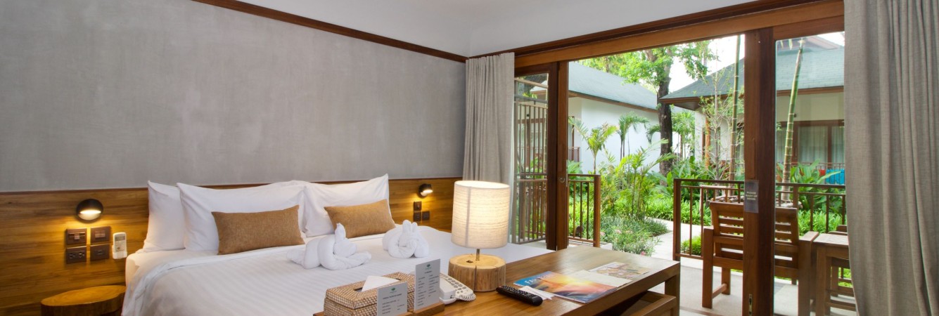 deluxe-room-banana-fan-resort-koh-samui-thailandtravel