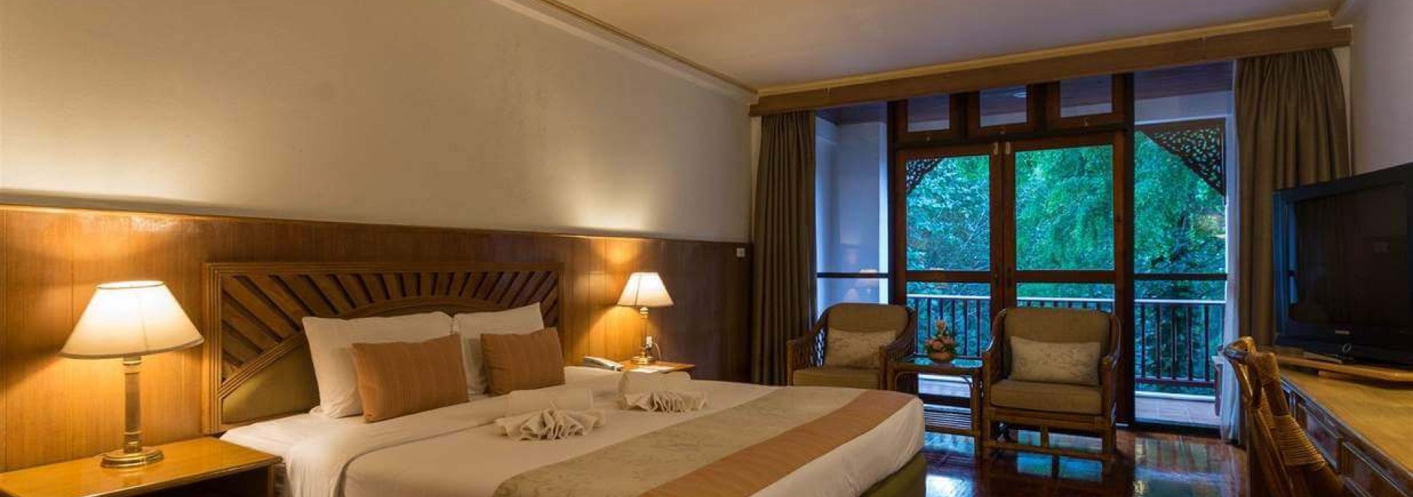 deluxe-room-imperial-mae-hong-son-thailandtravel-1