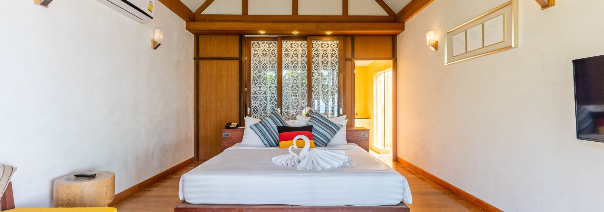 deluxe-villa-king-bed-koh-kood-paradise-beach-thailandtravel