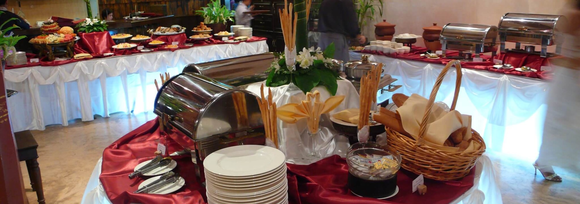dinner-buffet-yaang-come-village