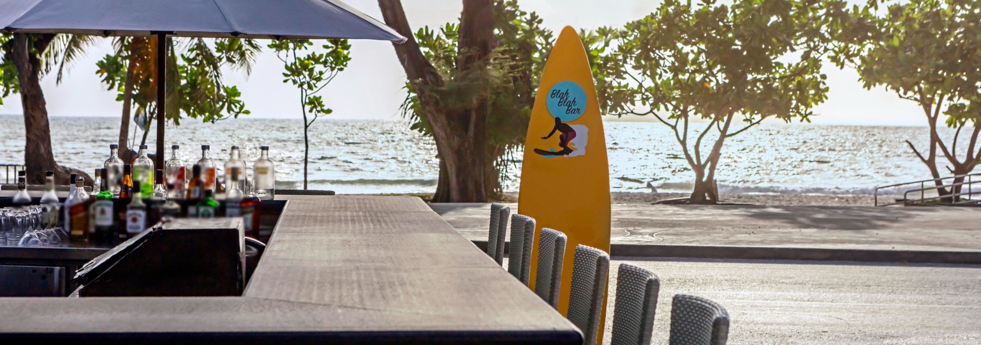 double-tree-phuket-banthai-resort-bar-zee-boulevard-thailandtravel