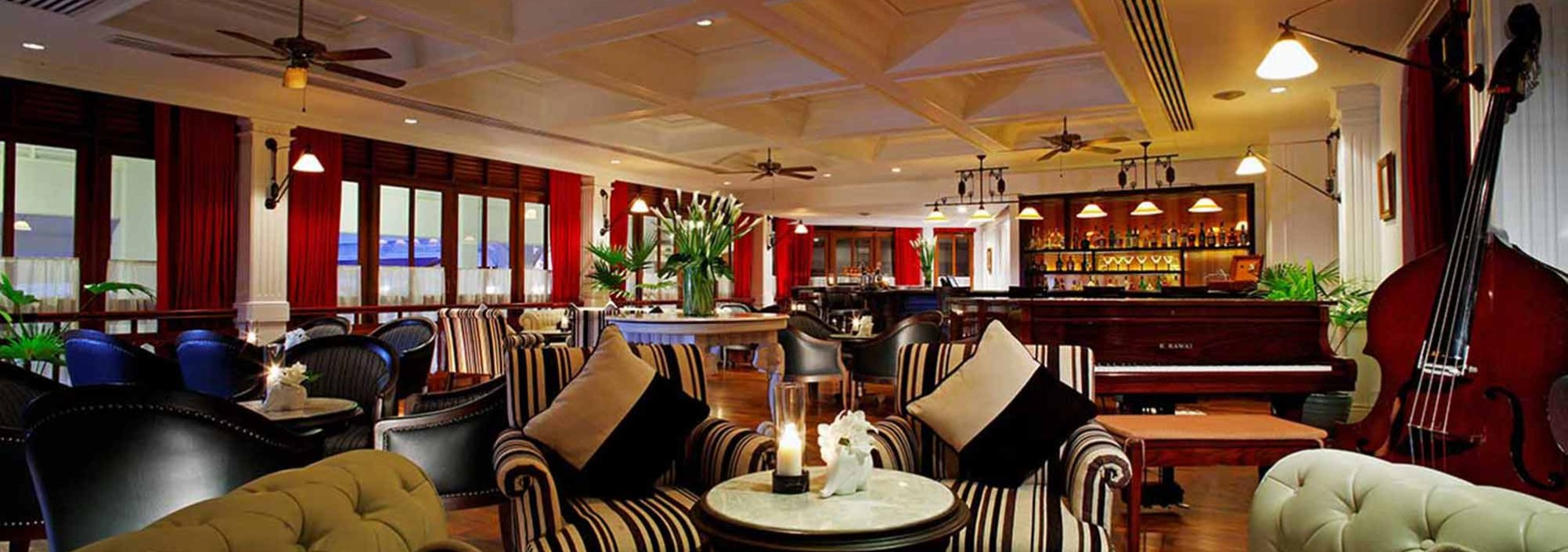 elephant-bar-centara-grand-beach-hua-hin