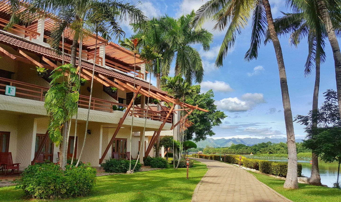 felix-river-kwai-resort-river-building-thailandtravel-2