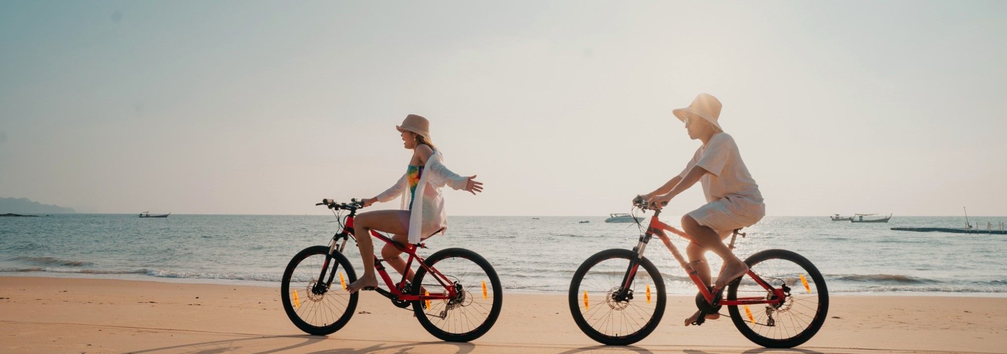 fietsen-strand-ramada-khao-lak