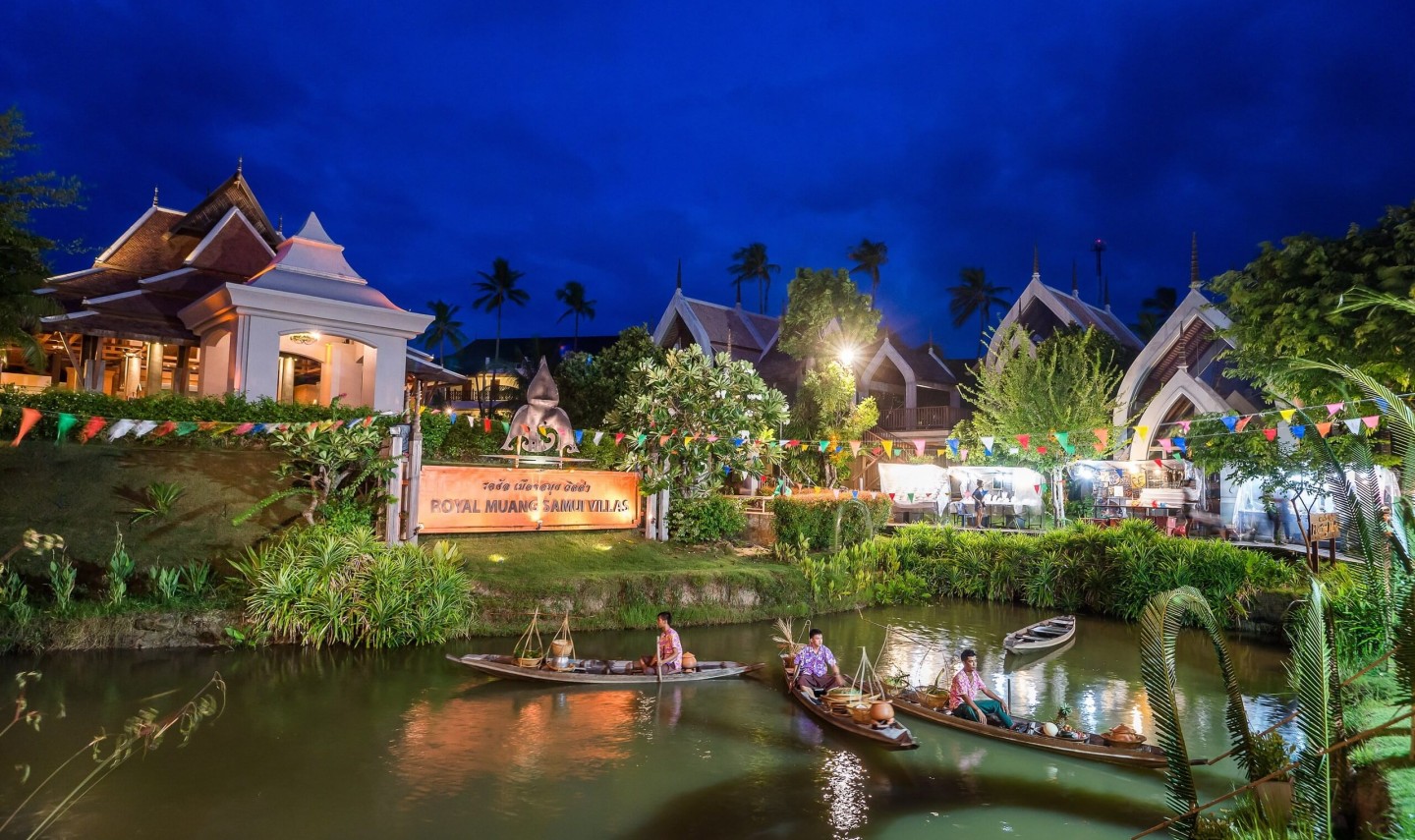 floating-market-royal-muang-samui-villas-1