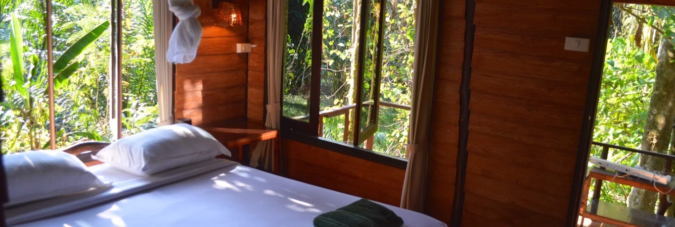 Forest Room Slaapkamer Khao Sok Riverside Cottages