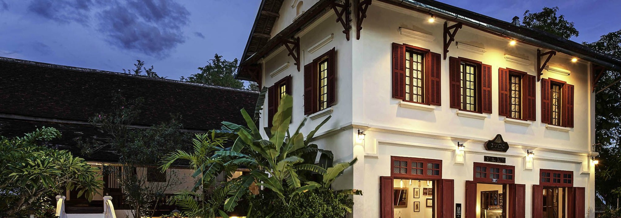 front-3nagas-hotel-luang-prabang-thailandtravel