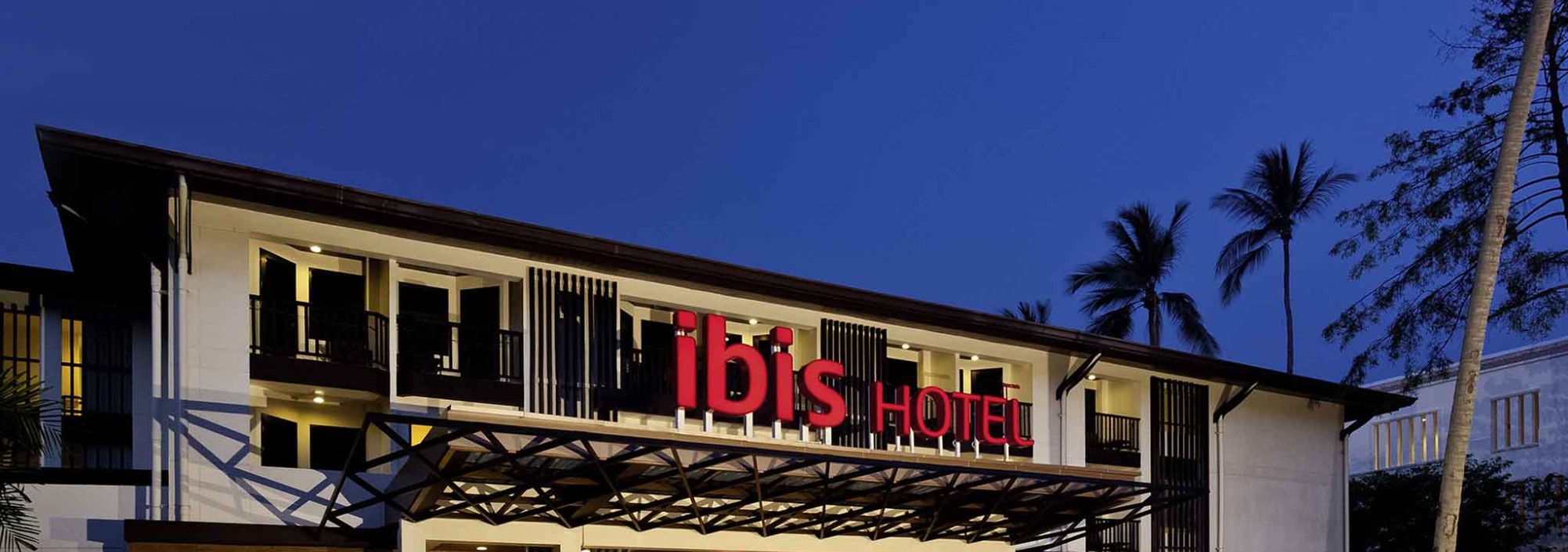 front-ibis-samui-bophut-thailandtravel