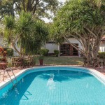 garden-pool-eco-valley-lodge